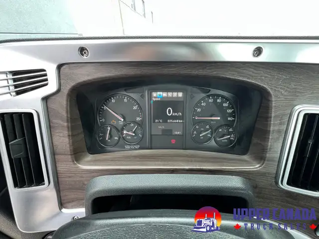 2024 Western Star 49X Tri-Drive in Heavy Trucks in Barrie - Image 20