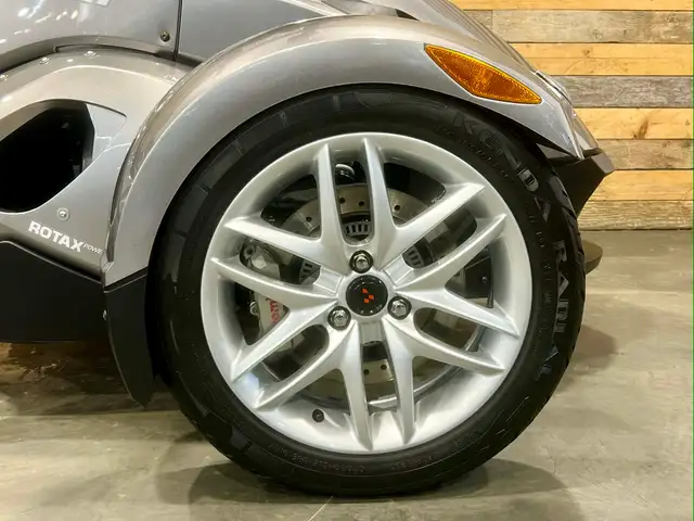 2013 BRP CAN-AM SPYDER RS SM-5 (MANUAL) + ONLY 30622 KM + WINDSH in Other in Ottawa - Image 21