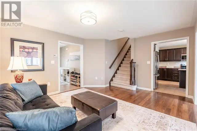 199 EMICK Drive Ancaster, Ontario in Houses for Sale in Hamilton - Image 9