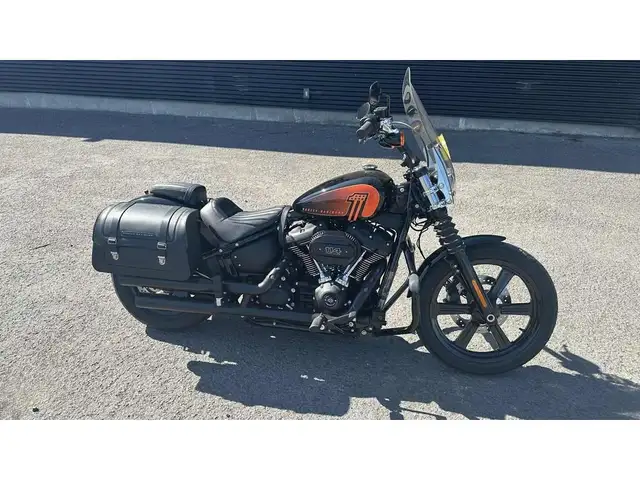 2022 Harley-Davidson STREET BOB 114 in Sport Touring in Ottawa - Image 5