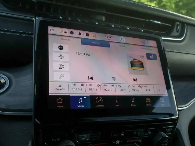 2024 Jeep Grand Cherokee L Limited- Memory / Heated Seats - Pwr in Cars & Trucks in Barrie - Image 36