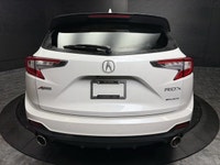 Experience the thrill of dynamic performance wrapped in luxurious comfort with our 2020 Acura RDX SH... (image 3)