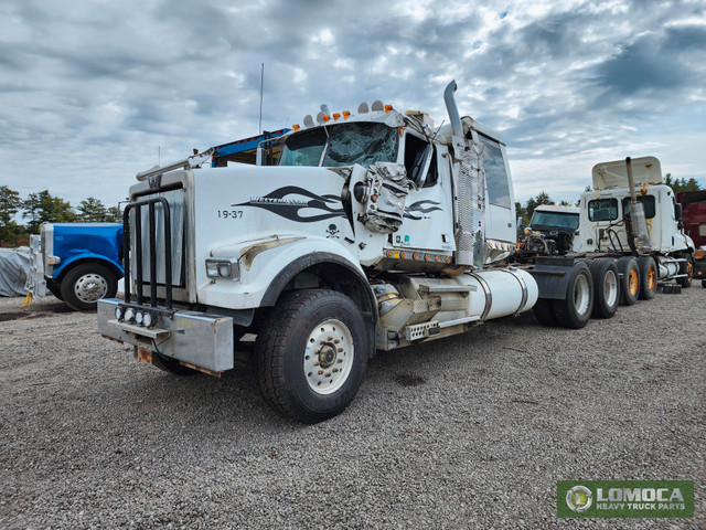 2019 Western Star 4900 Hood Assembly - Stock #: WS-0806-21 in Heavy Equipment Parts & Accessories in Hamilton - Image 3