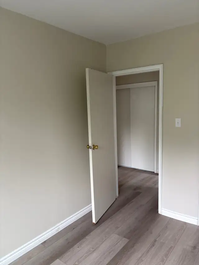 Bright & Renovated 2 Bedroom Apartment for Rent – 20 Austin Dr, | Long ...