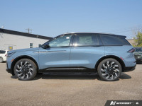 Sunroof, Cooled Seats, Premium Audio, Navigation, Wireless Charging! Whether you're drawn to its lux... (image 1)