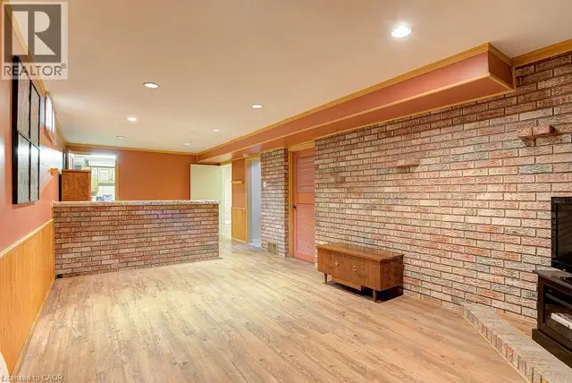 210 SHELLEY Drive Kitchener, Ontario in Houses for Sale in Kitchener / Waterloo - Image 24