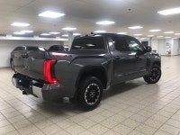 Few trucks balance modern capability and everyday usability as cleanly as a well-sorted full-size pi... (image 5)