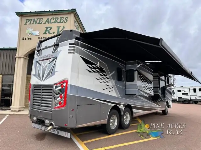2024 Entegra Coach Anthem 44D 450 h.p. / 1250 ft-Lbs of Torque in RVs & Motorhomes in Moncton - Image 5