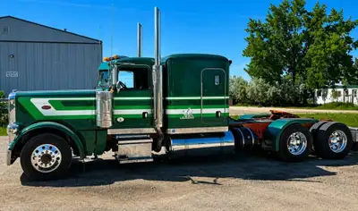 2019 Peterbilt 389 Flat Top This Truck Just got all new disc brakes! Calipers/Pads/Rotors! As well a...