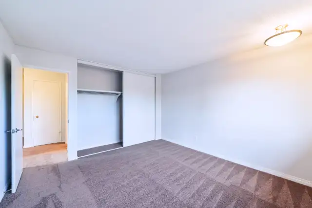 Lord Byron Townhouses - 3 Bedroom Townhouse House for Rent in Long Term Rentals in Edmonton - Image 11