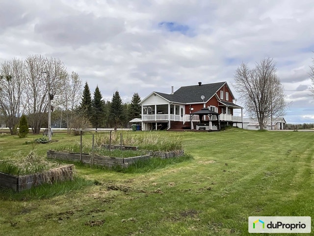 $365,000 - 2 Storey for sale in Ste-Jeanne-D'Arc — photo 2