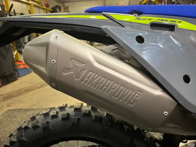 2025 SHERCO MOTO ENDURO 500 FACTORY AUBAINE MOTO NEUVE AVEC SEUL in Other in Lac-Saint-Jean - Image 4