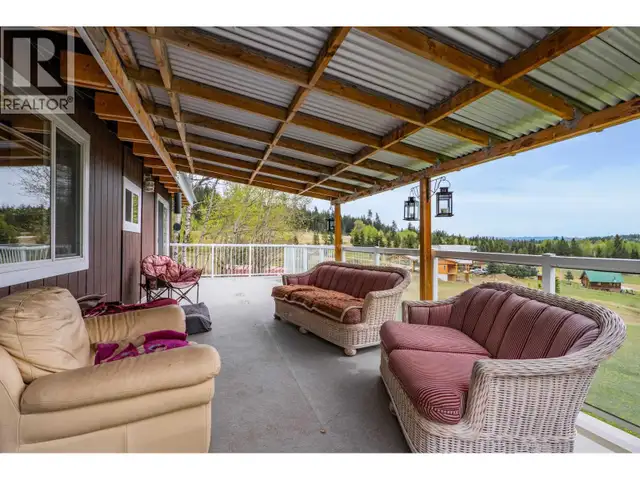 7796 N BRIDGE LAKE ROAD Bridge Lake, British Columbia in Houses for Sale in 100 Mile House - Image 17