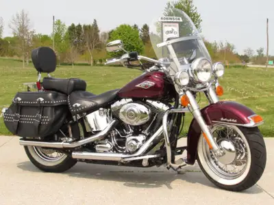 Big 103 Motor - 29,000 KM - Low $44 Week NEW LOW PRICE - This Beautiful 2014 Heritage Softail Classi...
