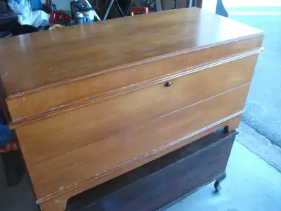 Nice Lane cedar chest from the fifties, in good condition ,43" long 19" wide, 23" tall 125.00 at Por...