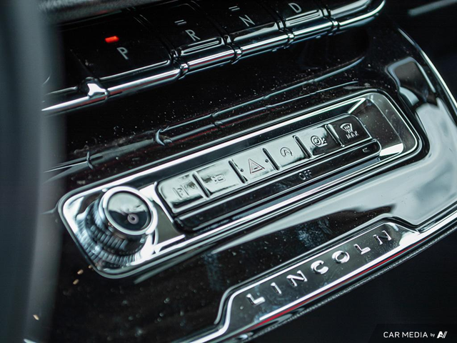 2025 Lincoln Corsair Premiere in Cars & Trucks in Edmonton - Image 17