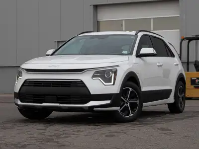 Prices excludes GST and cost/charges associated with financing.CARFAX Link:Discover Your Next Vehicl...