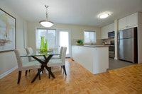 3 BEDROOM TOWHOUSE FOR RENT IN BARRIE! BRIGHT AND SPACIOUS! LIMITED TIME OFFER: RECEIVE A $500 RENTA... (image 2)