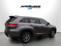 SAFETY INCLUDED LOCAL ONTARIO CAR 21 SERVICE RECORDS 7 PASSENGER GREAT CONDITIONS Very Clean AWD Toy... (image 5)