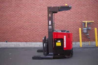 Used Raymond Electric Reach Forklift for Sale EASI R40TT | Narrow Aisle Forklift | 4,000 lb Capacity...