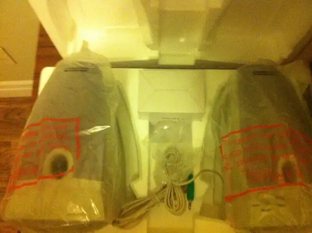 Harman Kardon HK195,Altec Lansing ACS295 ACS340, ACS495 speakers in Speakers in City of Toronto - Image 3