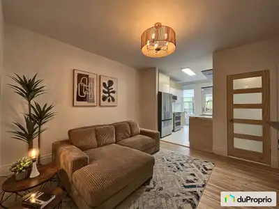 Agent s'abstenir **OCCUPATION IMMÉDIATE** Condo à vendre dans un immeuble de qualité au style convoi...