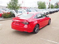 Eco. Navigation. Honda Sensing. Remote Start. Sunroof. Heated Steering. Heated Seats. Bluetooth. App... (image 1)