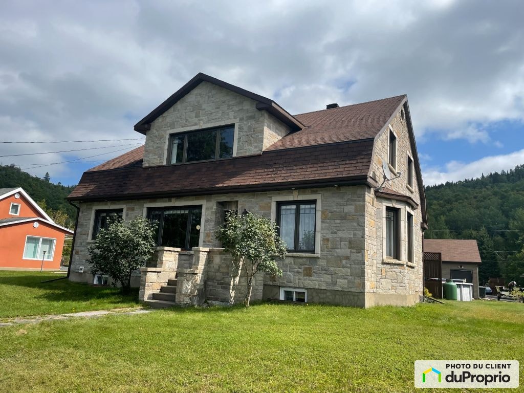 $488,500 - 2 Storey for sale in La Tuque — photo 1