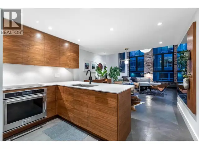 PH6 869 BEATTY STREET Vancouver, British Columbia in Condos for Sale in Vancouver - Image 7