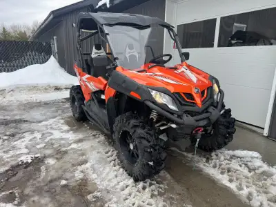 JUST TRADED IN HAS FRONT WINDSHIELD NEW TIRES ,ROCK SLIDERS READY TO GO FINANCING AVAILABLE PRICE PL...