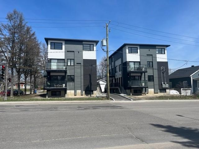 3332 boul Masson — photo 1