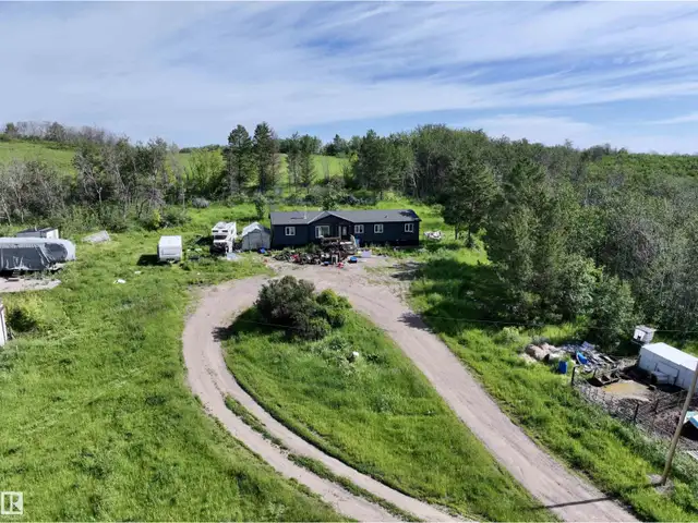 54002 RR 105 Rural Two Hills County, Alberta in Houses for Sale in Strathcona County - Image 32