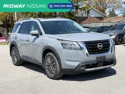 CARFAX Canada No Reported Accidents | SL Trim | 4WD | Boulder Gray Pearl Stand out in this stunning...