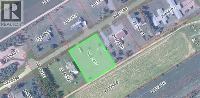 Nouveau terrain mis en vente située dans la rue Octave en plein coeur de Inkerman. Plus de détails a...