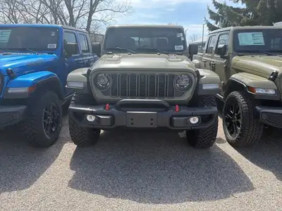 MOPAR SPRAY IN BEDLINER,ROLL-UP TONNEAU COVER,JEEP TRAIL RATED KIT,HEX MOPAR BODY SIDE GRAPHIC,MOPAR...