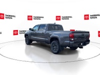 Thornhill Toyota Proudly Presents This Gray 2022 Toyota Tacoma 4x4 with DOUBLE CAB 6A SR5 Package, F... (image 6)