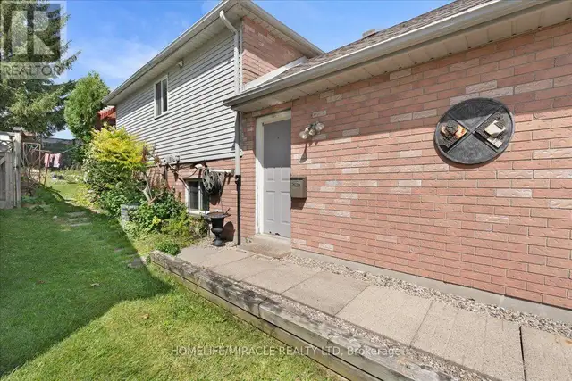 150 BANKSIDE DRIVE Kitchener, Ontario in Houses for Sale in Kitchener / Waterloo - Image 35