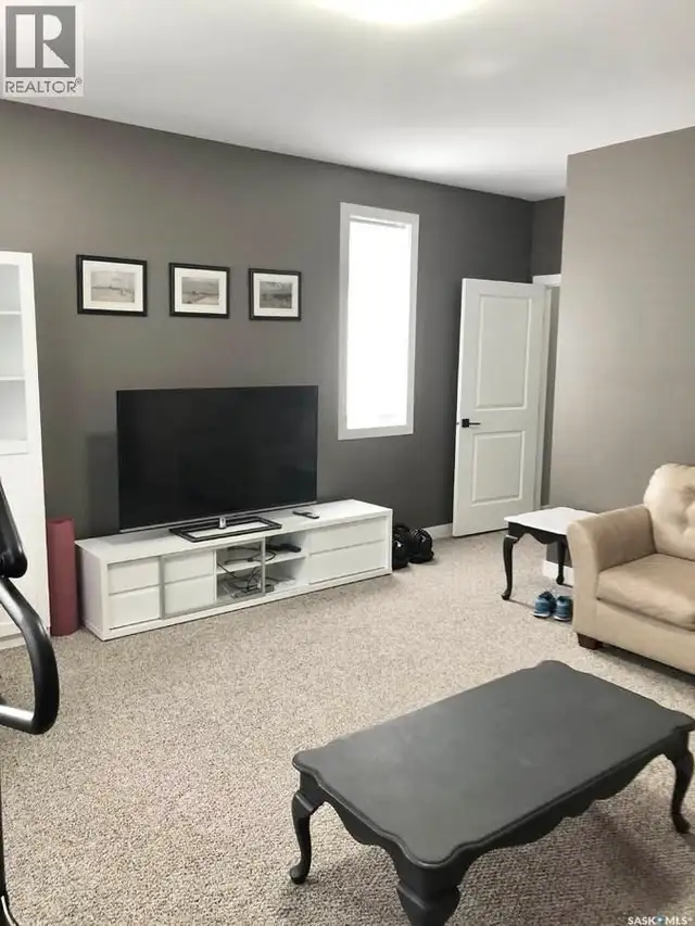 9 Warren STREET S Redvers, Saskatchewan in Houses for Sale in Regina - Image 28