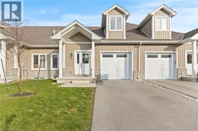Welcome to this beautifully designed 3-bedroom, 3-bathroom bungaloft, offering the perfect blend of...