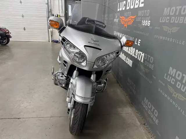 2005 Honda GL1800 Goldwing in Sport Touring in Drummondville - Image 7
