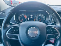 Zoomer Auto 2019 Jeep Cherokee North 4X4 comes with Remote Starter, Bluetooth, Power Heated Seats, B... (image 8)
