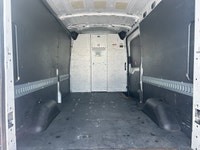 Ryder Stock ID: 246270 Transmission Type/Speed: AUTO 6 Engine: DIESEL 3.2L'10 185/3000 Horse Power:... (image 9)
