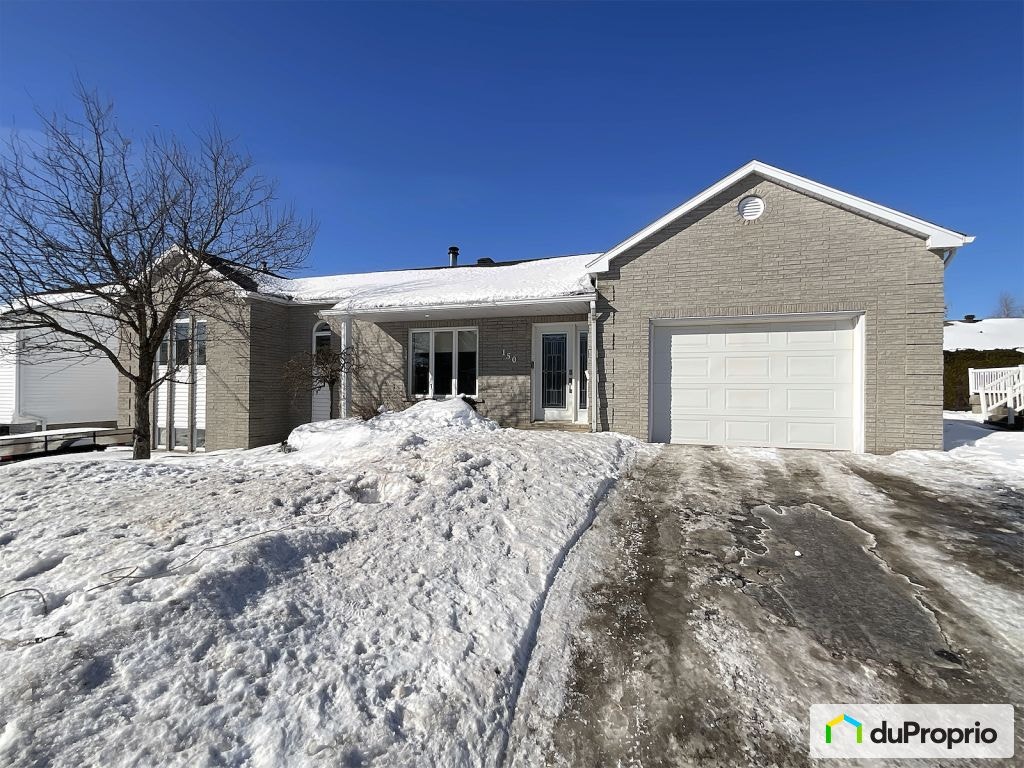 $379,000 - Bungalow for sale in Princeville — photo 1