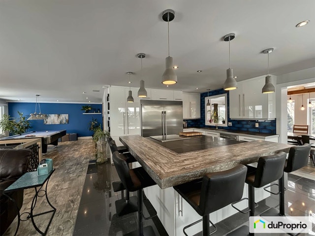 $689,000 - Bungalow for sale in Sorel-Tracy — photo 1