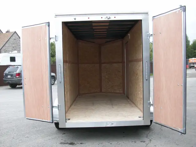2025 Weberlane CARGO 6' X 12' V-NOSE 7'HT 3 PORTES QUALITE CONTR in Cargo & Utility Trailers in Laval / North Shore - Image 9