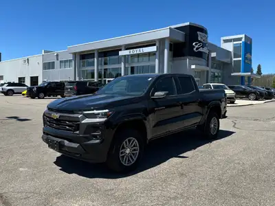 Introducing the stunning 2026 Chevrolet Colorado 4WD LT, a new black beauty with unmatched handling...