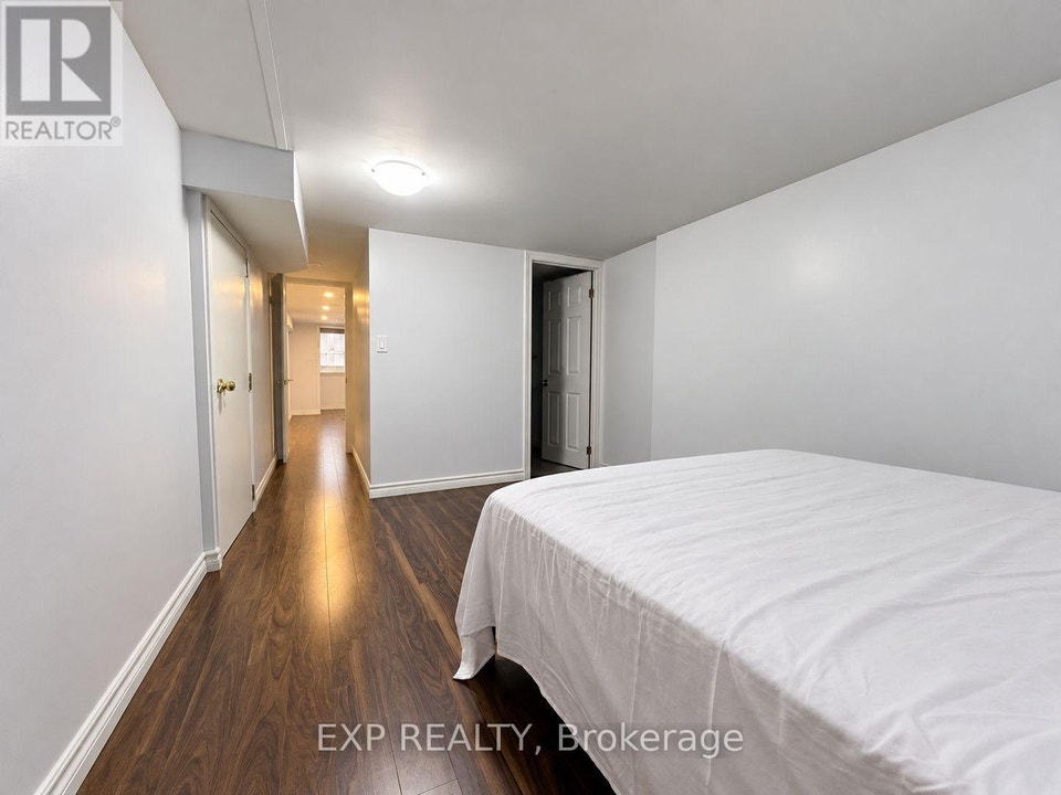 BSMT - 236 MUNRO STREET Toronto (South Riverdale), Ontario 3