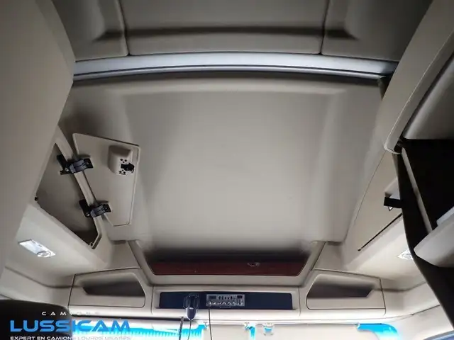 2020 Kenworth T680 in Heavy Equipment in Longueuil / South Shore - Image 26