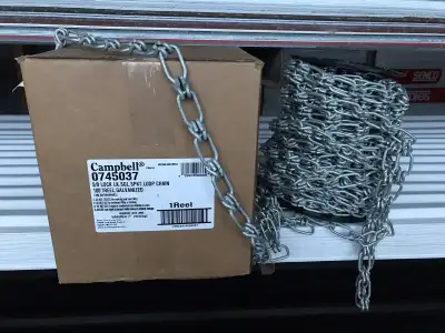 Chaîne en acier galvanisée neuve. 5/0 lock. 100 pieds par bobine. 0,75$/pied linéaire. 60$/bobine. P...