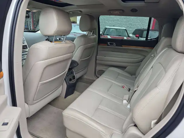 2012 Lincoln MKT 7 Passanger AWD5687956519426662424